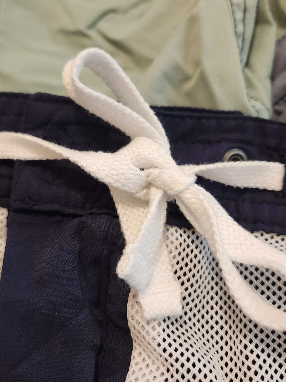 Crew Men’s Swim Shorts Board Trunks Casual Swim Wear Size 33 Blue Gray